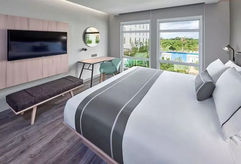 ホテル City Express Plus By Marriott Cancun Aeropuerto Riviera