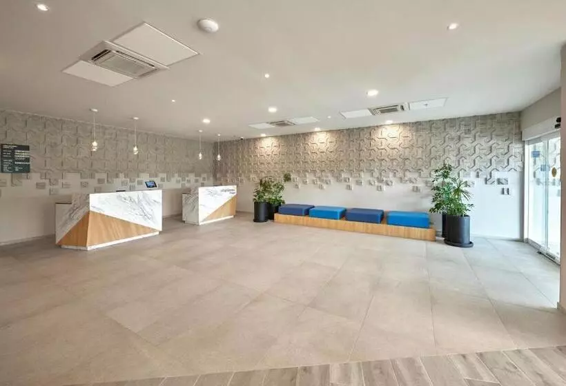 ホテル City Express Plus By Marriott Cancun Aeropuerto Riviera