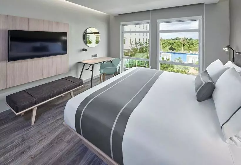 ホテル City Express Plus By Marriott Cancun Aeropuerto Riviera