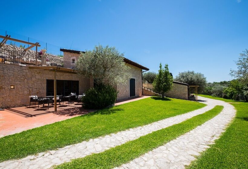 فندق Domus Hyblaea Resort