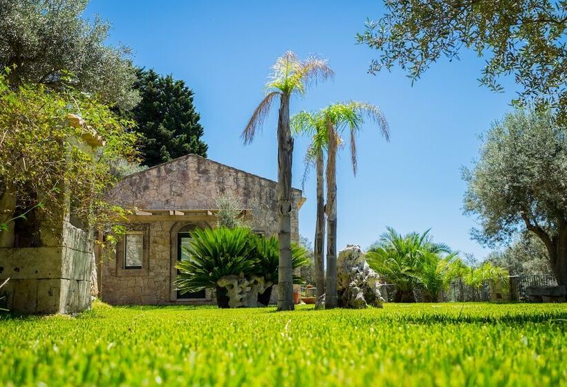 فندق Domus Hyblaea Resort