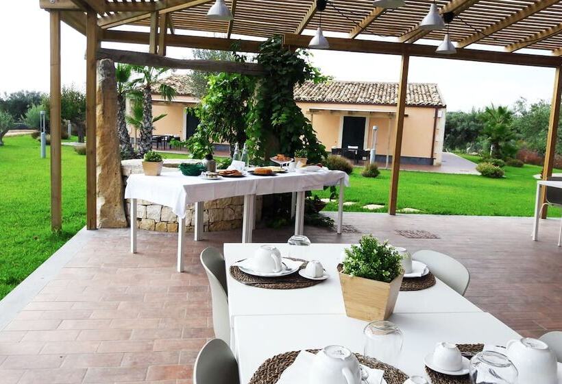 فندق Domus Hyblaea Resort