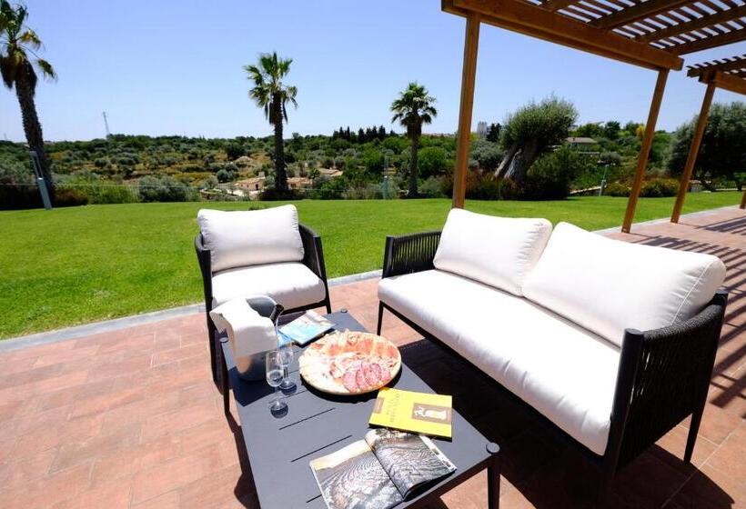 فندق Domus Hyblaea Resort