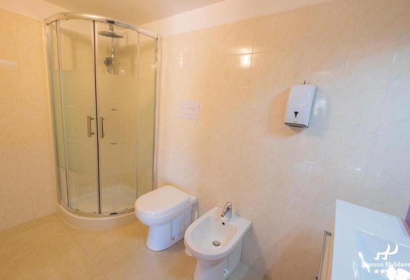 فندق Domus Hyblaea Resort