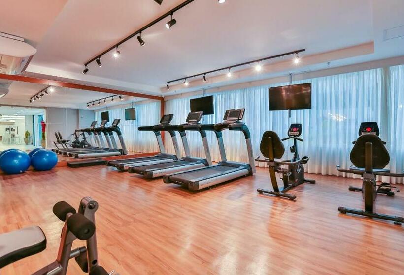 هتل Transamerica Executive Campos Dos Goytacazes