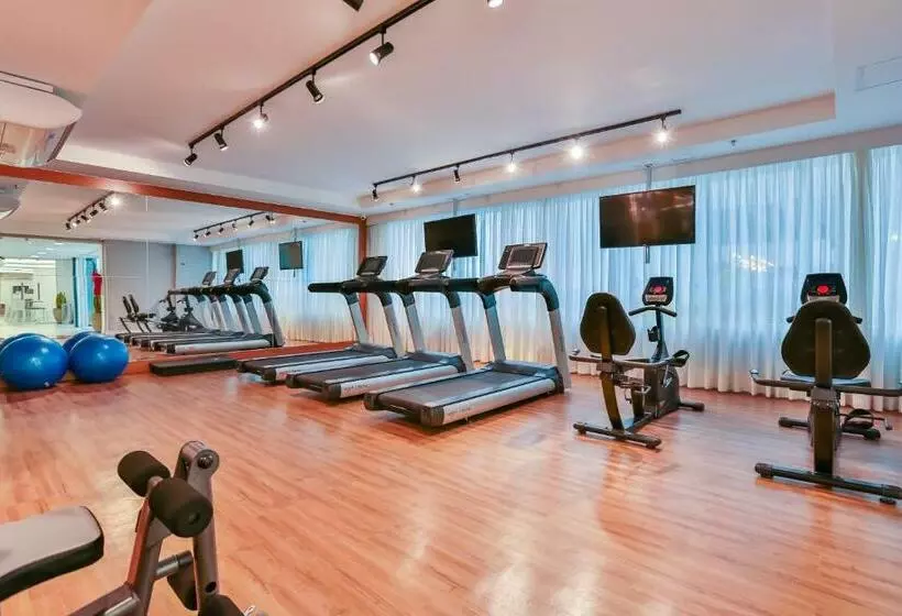 ホテル Transamerica Executive Campos Dos Goytacazes