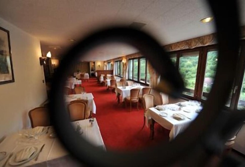 ホテル La Cascade