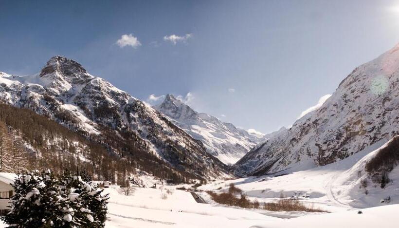 בית מלון כפרי Pension De La Poste