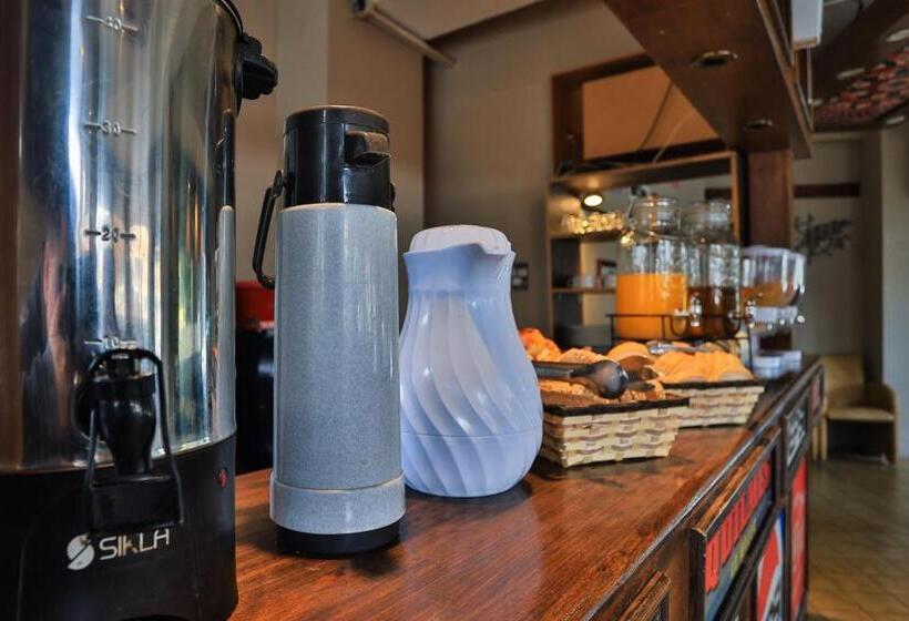 هتل Trip Bariloche Select