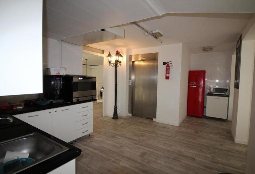 New Generation Hostel Milan Center