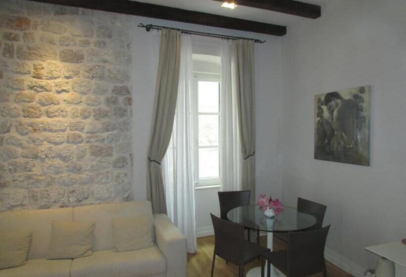 פנסיון Blasius Residence