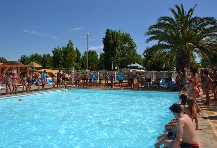 リゾートホテル Vias Plage Camping Les Salisses Quality Holidays