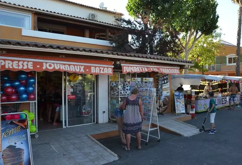 リゾートホテル Vias Plage Camping Les Salisses Quality Holidays