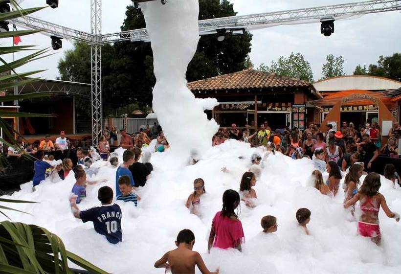 リゾートホテル Vias Plage Camping Les Salisses Quality Holidays