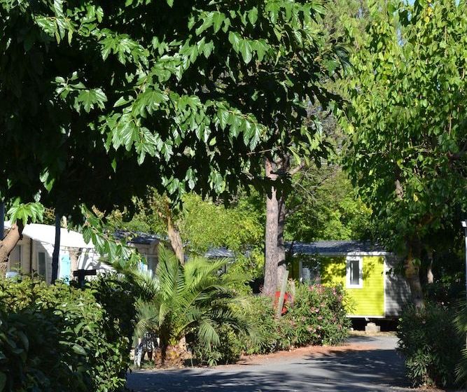 リゾートホテル Vias Plage Camping Les Salisses Quality Holidays