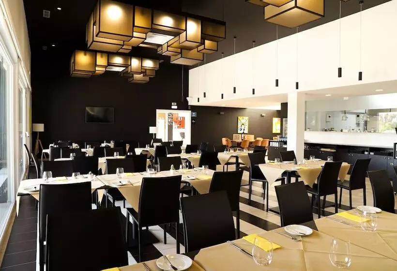 Ride Surf Resort & Spa Peniche