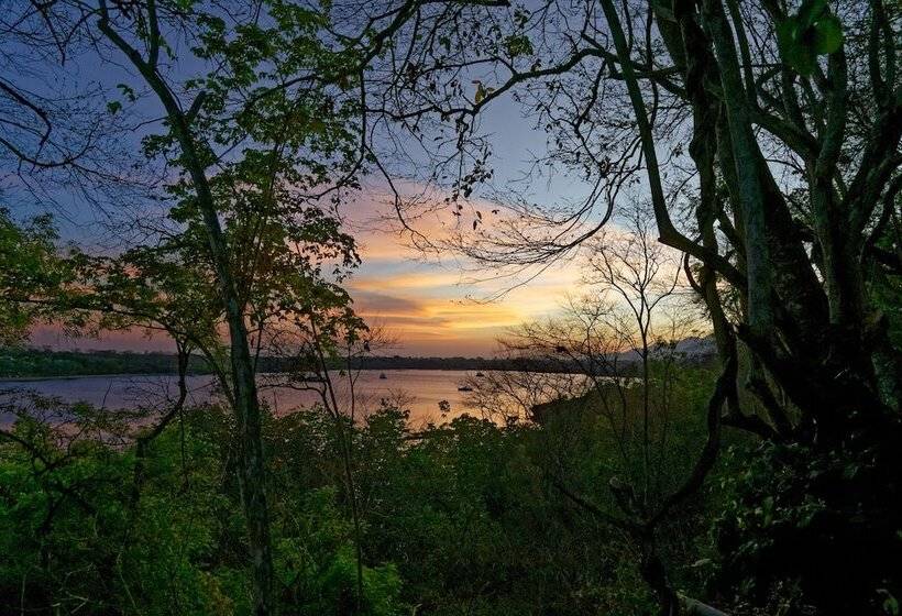 민박 Menjangan Eco Lodge