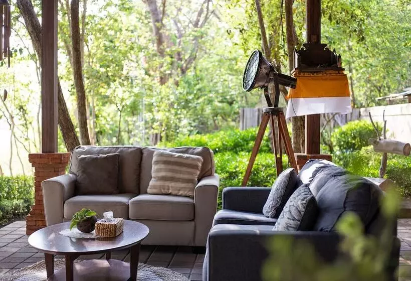 ベッドアンドブレックファースト Menjangan Eco Lodge