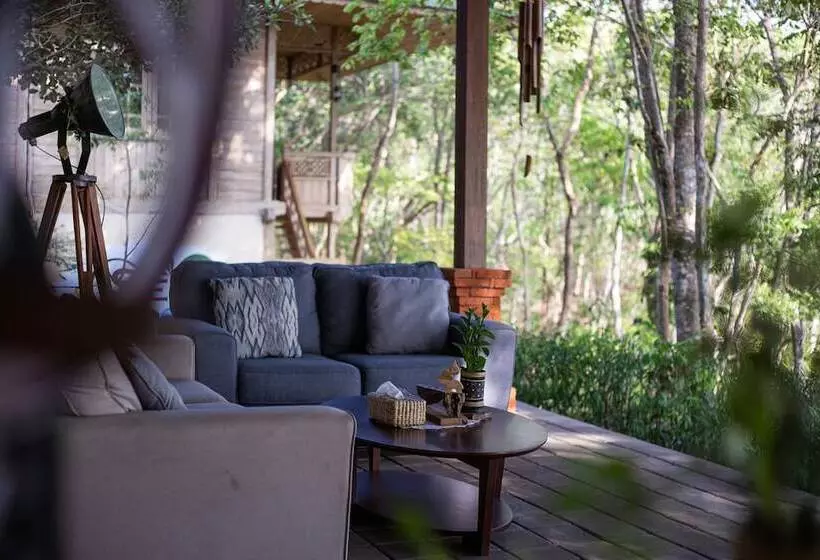 ベッドアンドブレックファースト Menjangan Eco Lodge