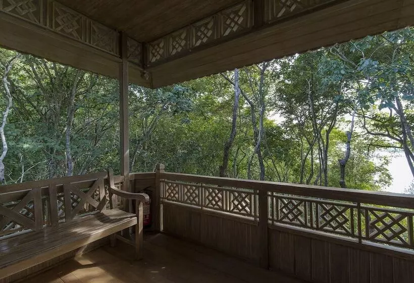ベッドアンドブレックファースト Menjangan Eco Lodge