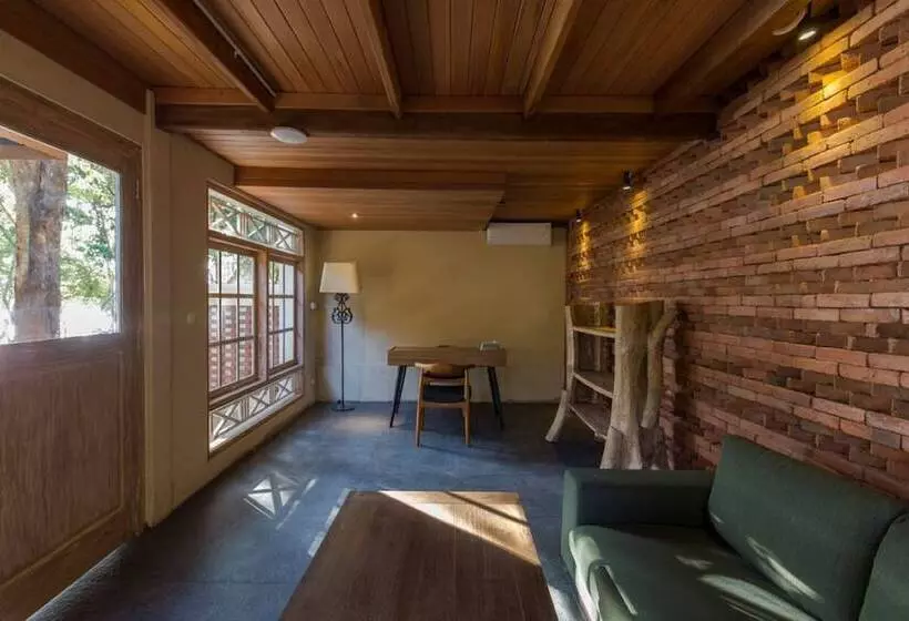 ベッドアンドブレックファースト Menjangan Eco Lodge