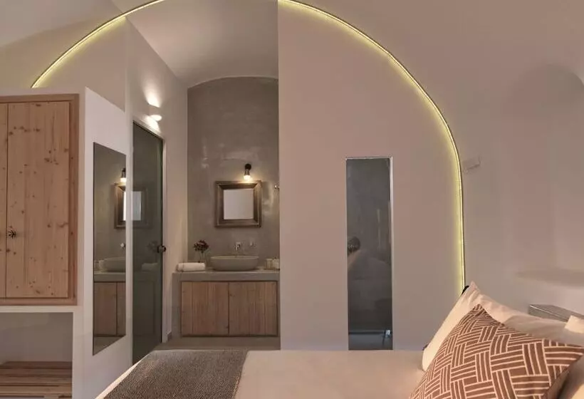 Elysian Santorini