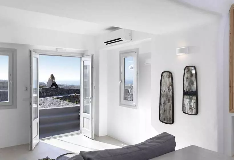 Elysian Santorini