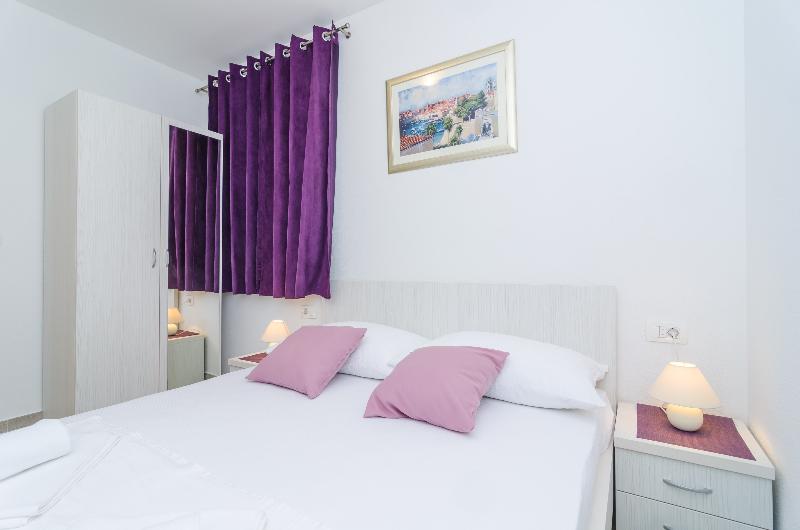 ホテル Apartments Villa Dadic