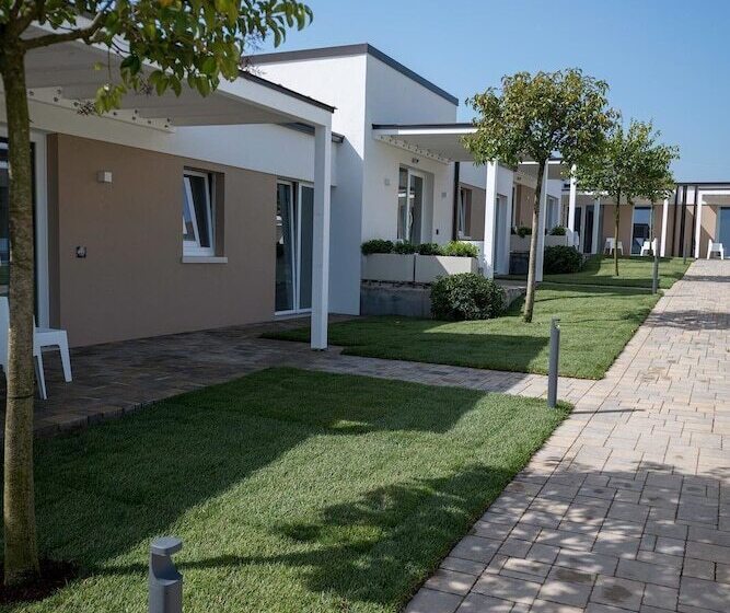 فندق Aurora Apart