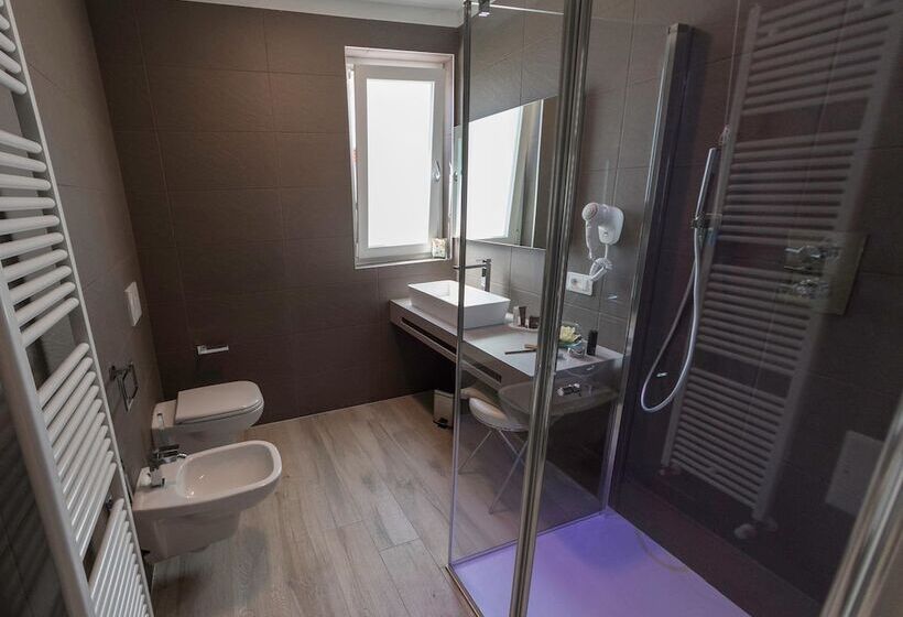 فندق Aurora Apart