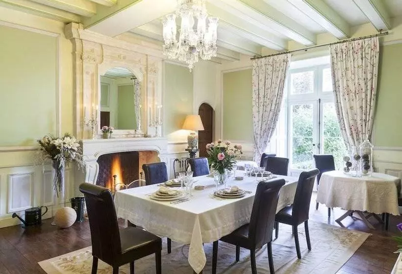 ホテル Château De L Epinay