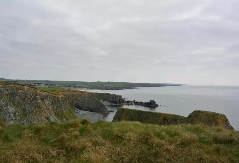 هتل Copper Coast B&b