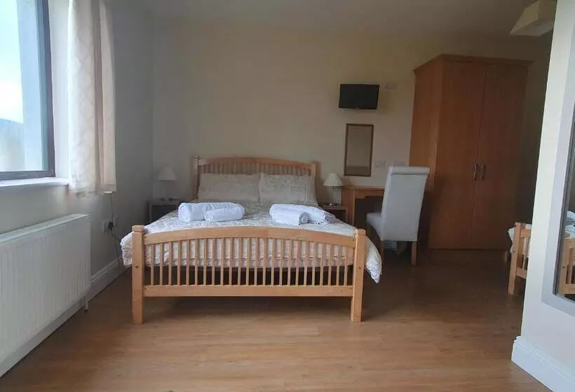 هتل Copper Coast B&b