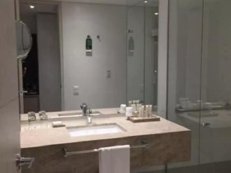 ホテル Estelar Square