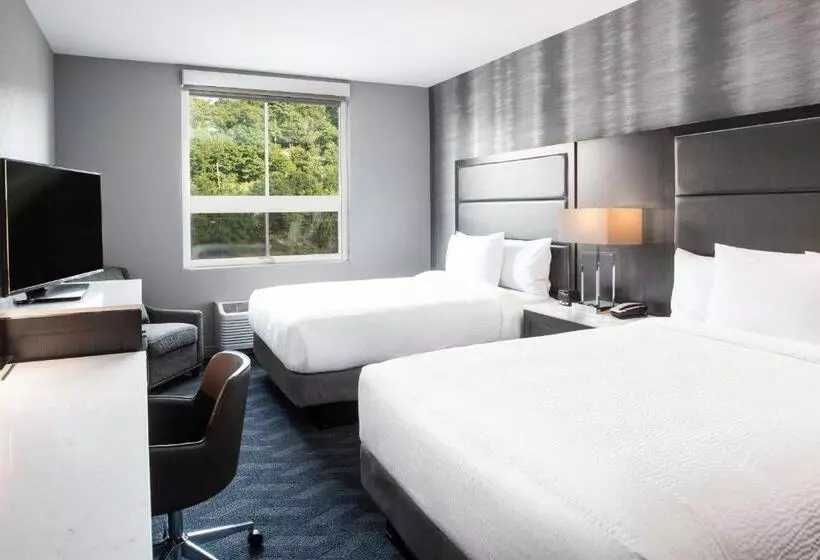 هتل Fairfield Inn & Suites By Marriott Boston Waltham