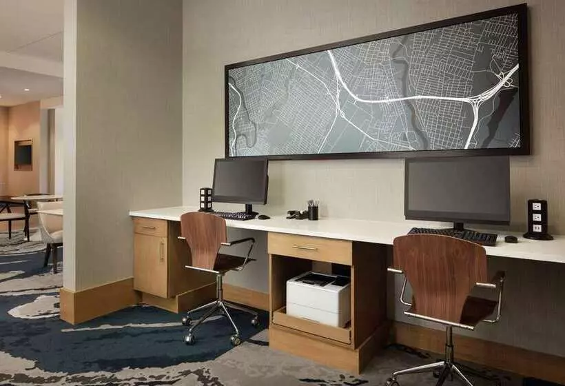 Hotelli Hampton Inn & Suites Teaneck Glenpointe