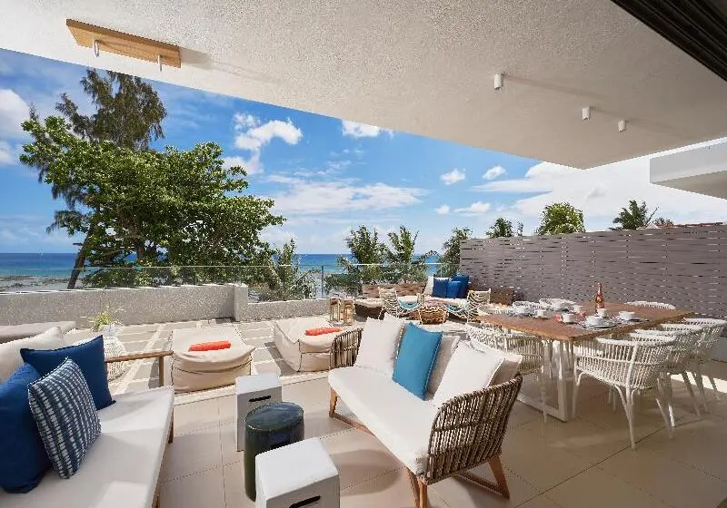 هتل Les Estivales Beachfront Suites & Penthouses By Lov