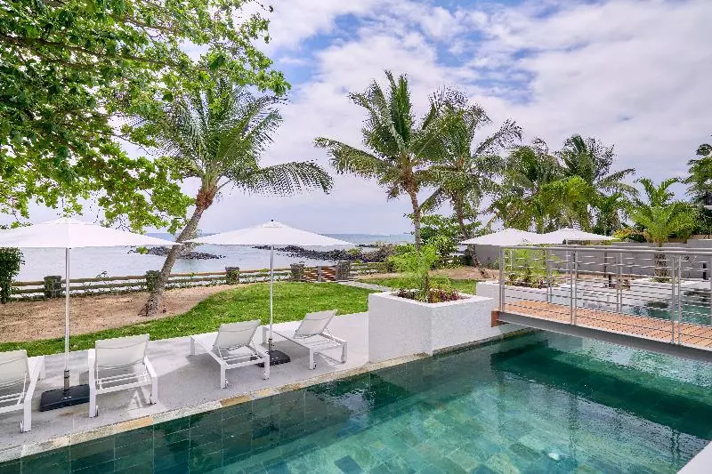 هتل Les Estivales Beachfront Suites & Penthouses By Lov