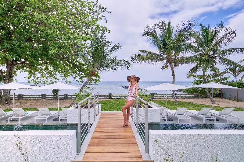 هتل Les Estivales Beachfront Suites & Penthouses By Lov