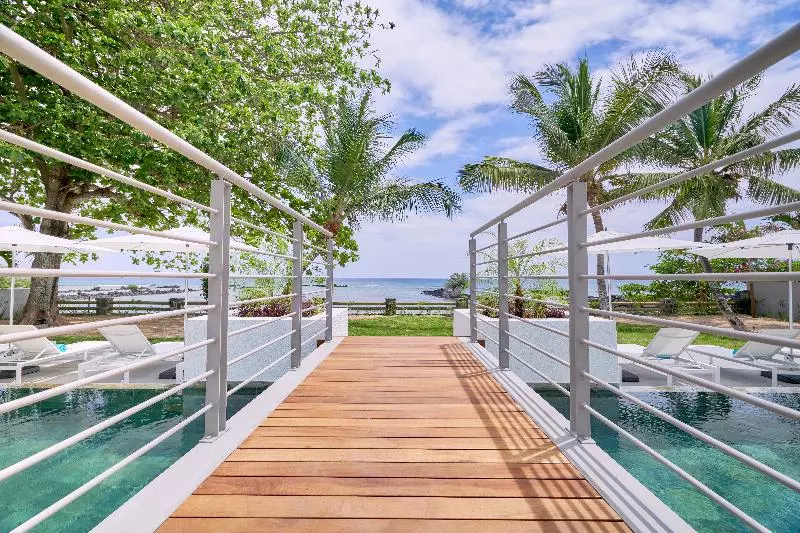 هتل Les Estivales Beachfront Suites & Penthouses By Lov