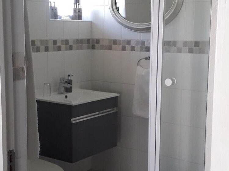 فندق Little Rock Guesthouse