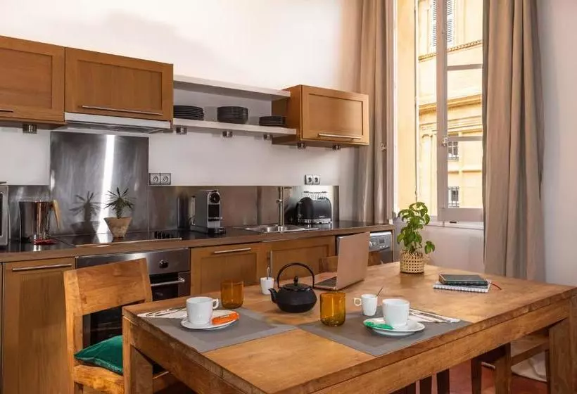 هتل Maison Dauphine