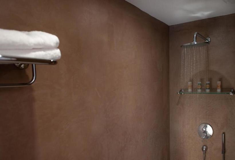 هتل Maison Dauphine