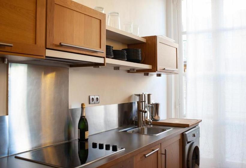 هتل Maison Dauphine