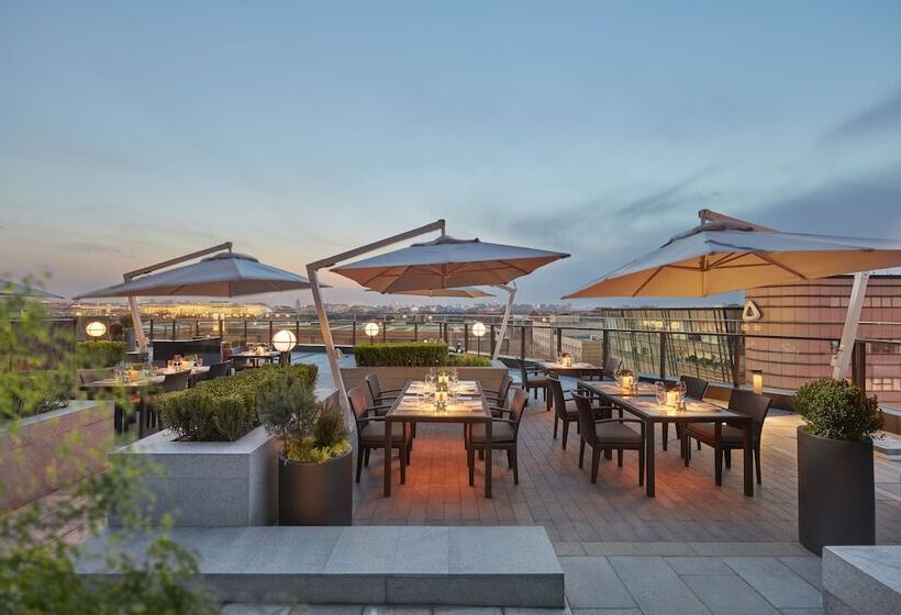 Отель Mandarin Oriental Wangfujing Beijing