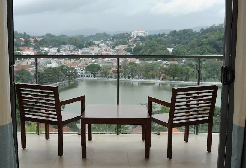 Hotel Oak Ray Heritage - Kandy