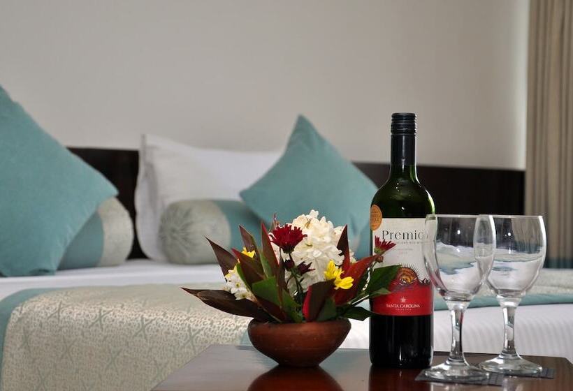 בית מלון כפרי Oak Ray Heritage