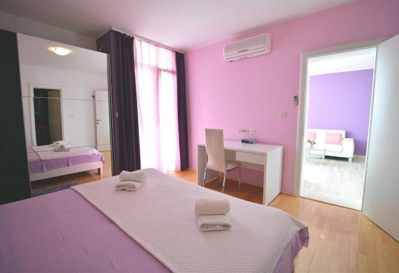 בית מלון כפרי Residence Ambassador