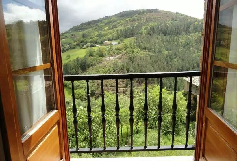 ホテル Restaurante Casa Petronila