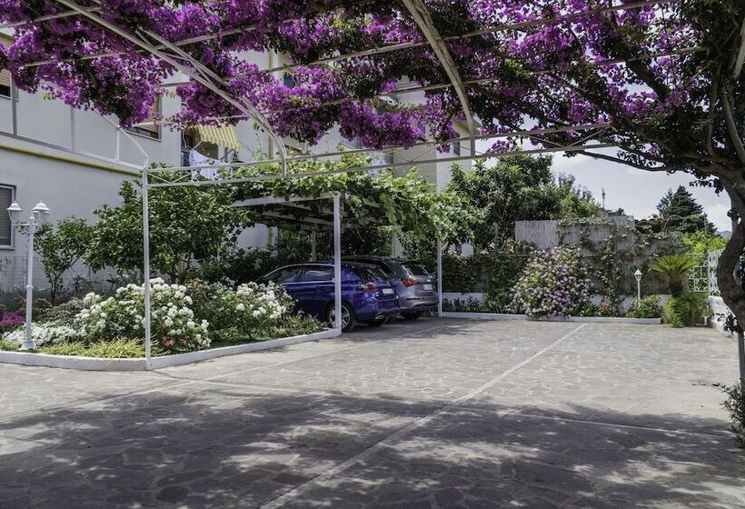 בית מלון כפרי Villa Iolanda